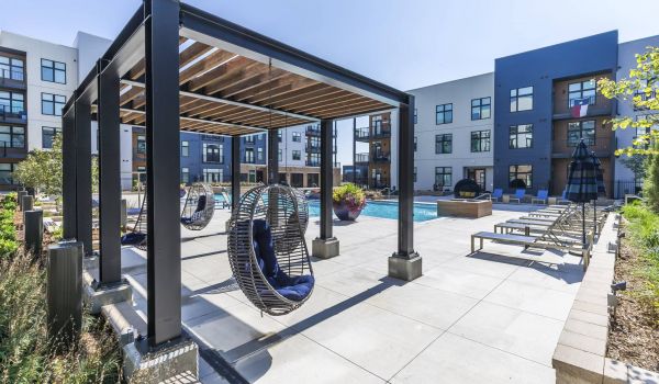 225 Sycamore apartment community pool and outdoor lounge