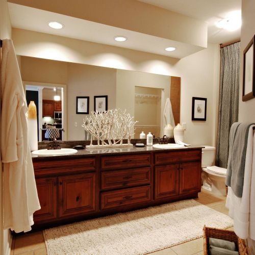Highlands Lodge luxury apartment bathroom