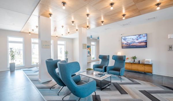 The Backyard at One North apartments community lounge and lobby
